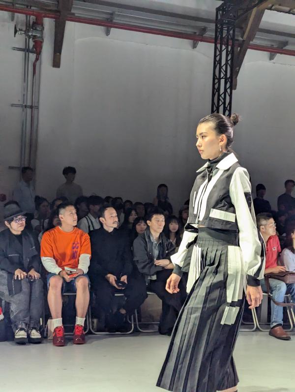 images/2026-04-10 19.32.05.jpg